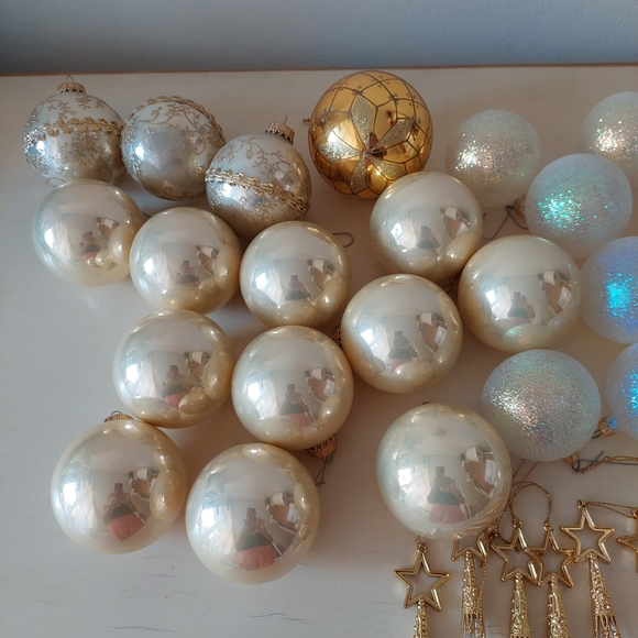 Vintage Christmas Ornaments - Picture 2 of 12